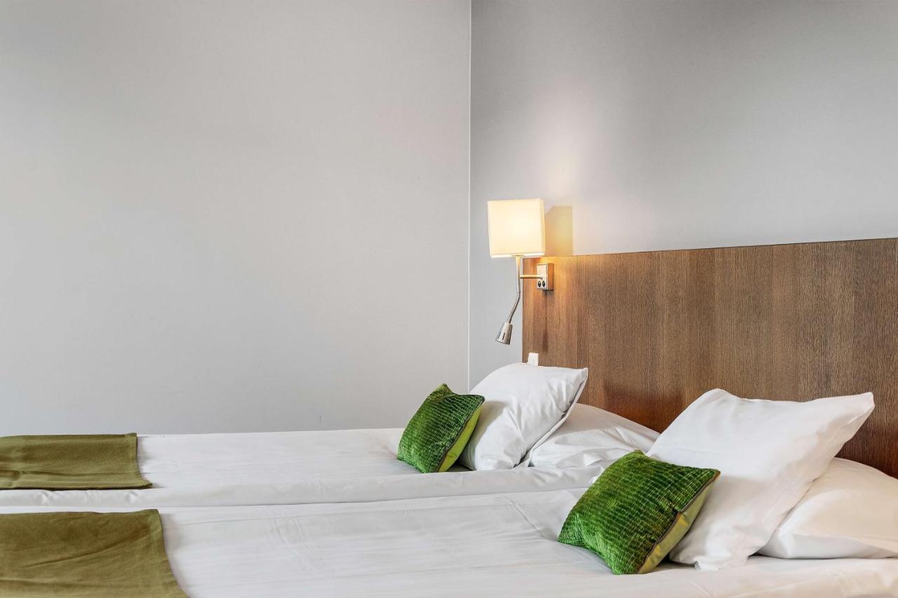 Best Western Plus Hotel Plaza Вестерос Экстерьер фото