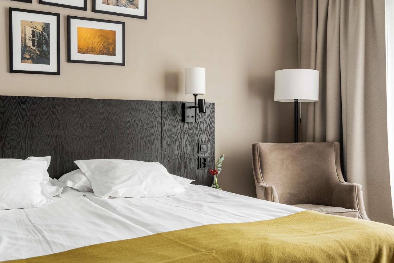 Best Western Plus Hotel Plaza Вестерос Экстерьер фото