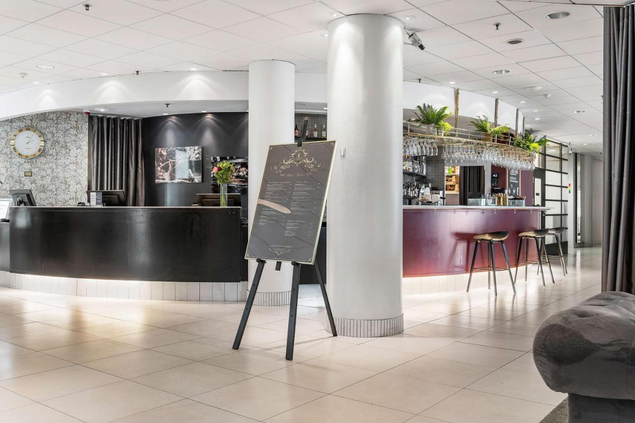 Best Western Plus Hotel Plaza Вестерос Экстерьер фото