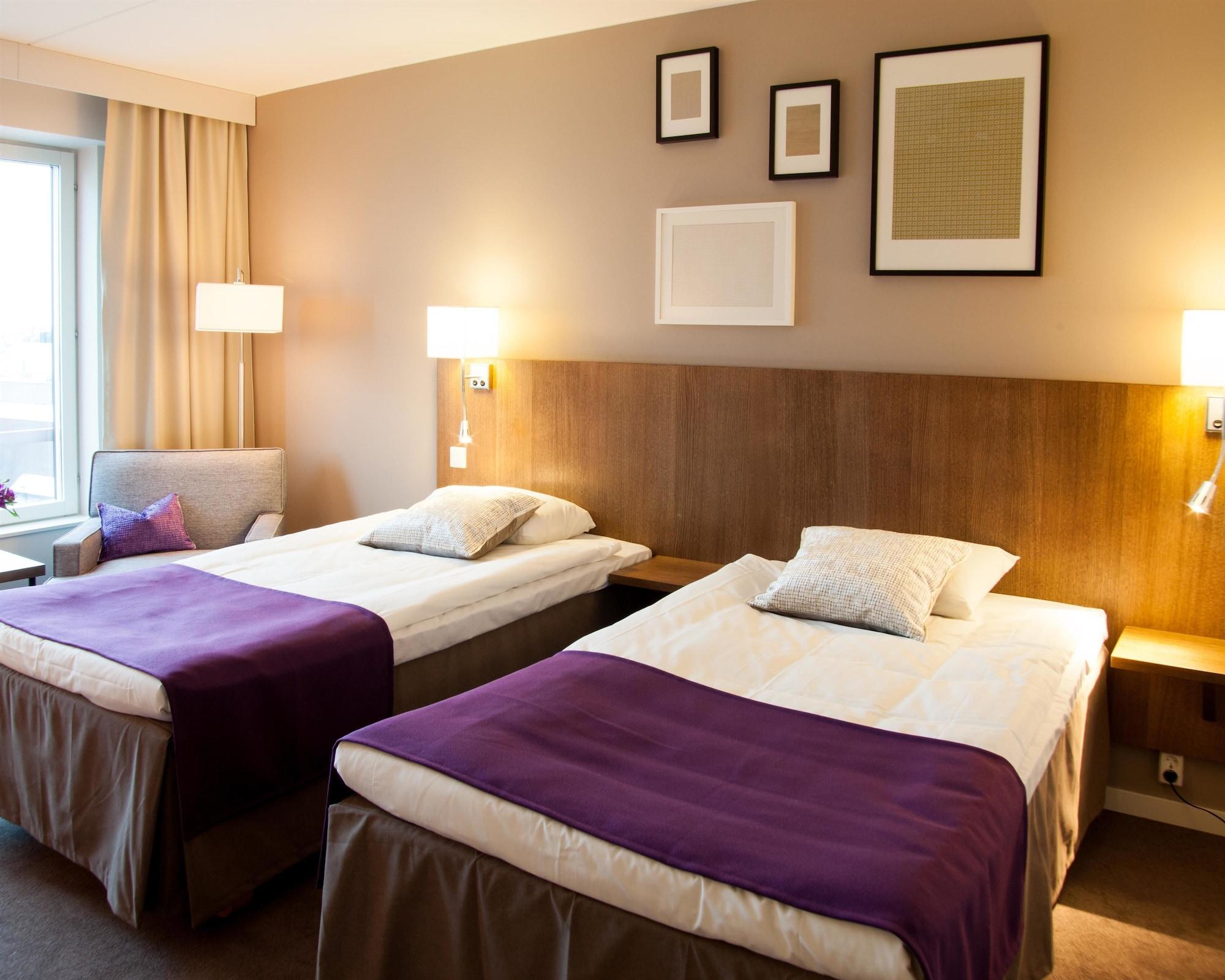 Best Western Plus Hotel Plaza Вестерос Экстерьер фото
