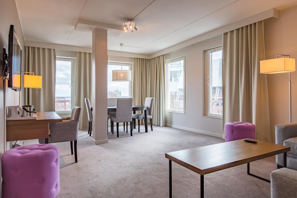 Best Western Plus Hotel Plaza Вестерос Экстерьер фото